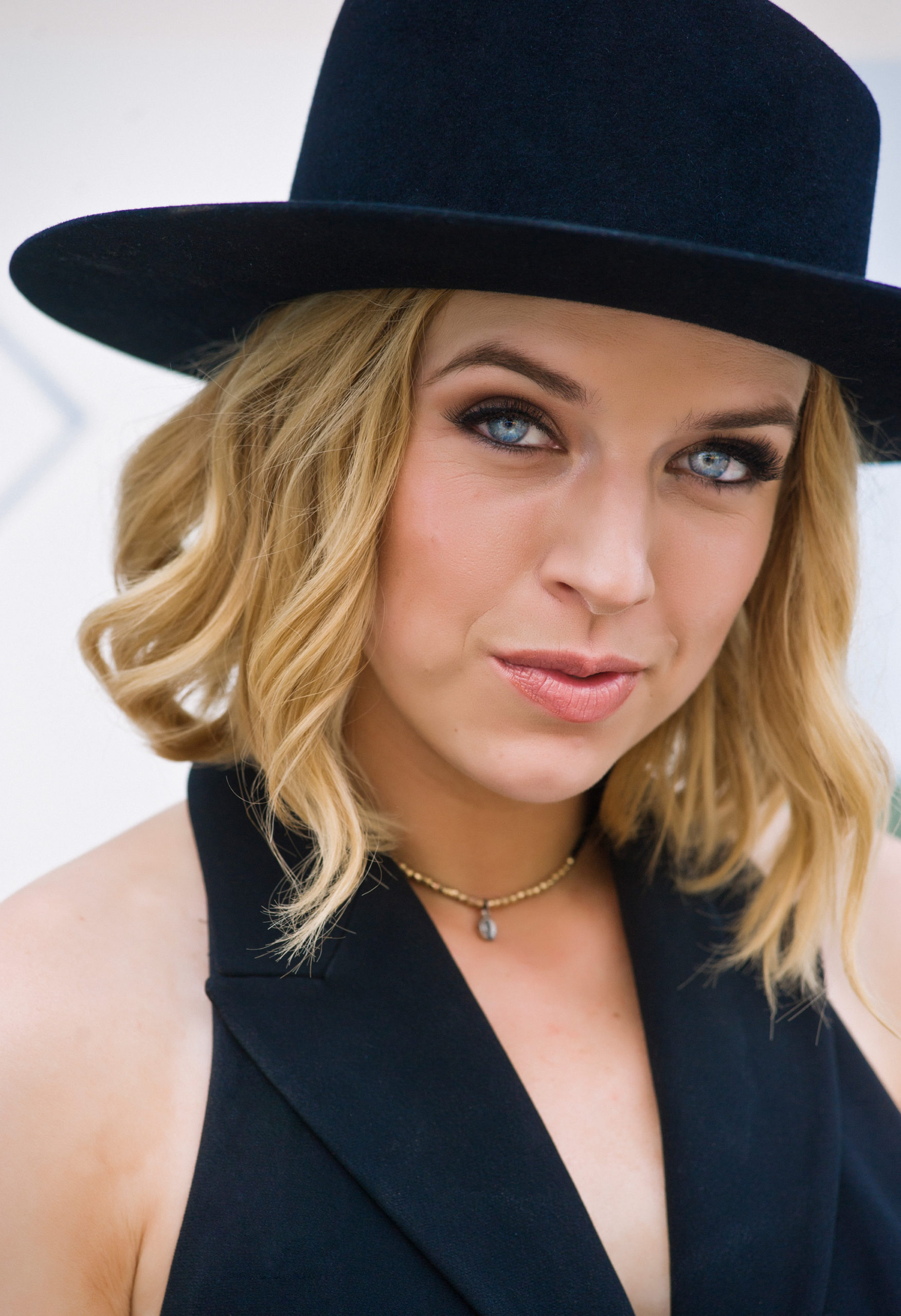 ZZ Ward